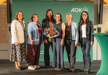 Gruppenfoto: Mitwirkende an der BGM-Tagung der AOK Bayern mit Nicola Winter Gruppenfoto: Mitwirkende an der BGM-Tagung der AOK Bayern mit Nicola Winter