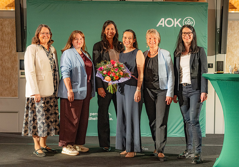 Gruppenfoto: Mitwirkende an der BGM-Tagung der AOK Bayern mit Nicola Winter Gruppenfoto: Mitwirkende an der BGM-Tagung der AOK Bayern mit Nicola Winter
