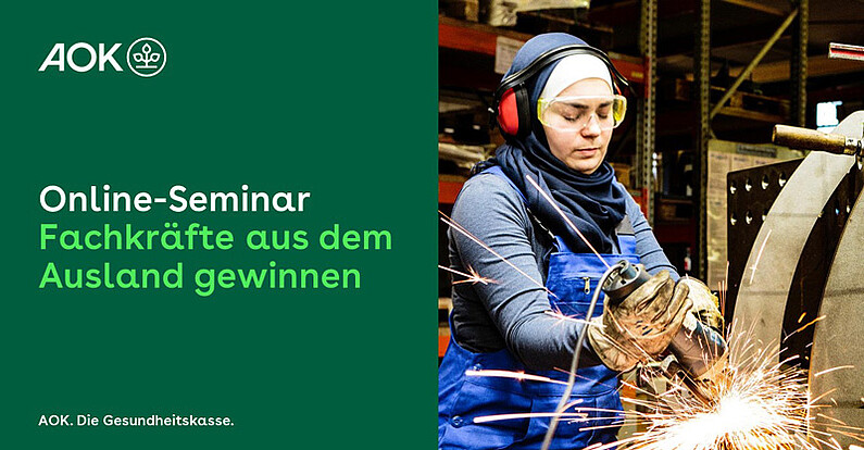 Online-Seminar „Fachkräfte“: Frau arbeitet in Fabrik