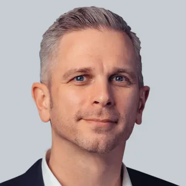 Foto: Sascha von Beek, Mitglied Deutschen Bundestages (CDU), dort im Ausschuss für Gesundheit der Berichterstatter der CDU/CSU-Fraktion für Gesundheit und Verteidigung