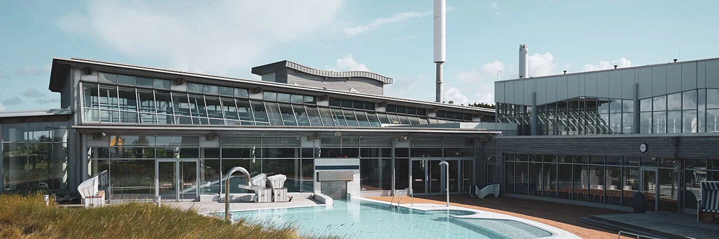 Zu sehen ist die Dünen-Therme in St. Peter-Ording.