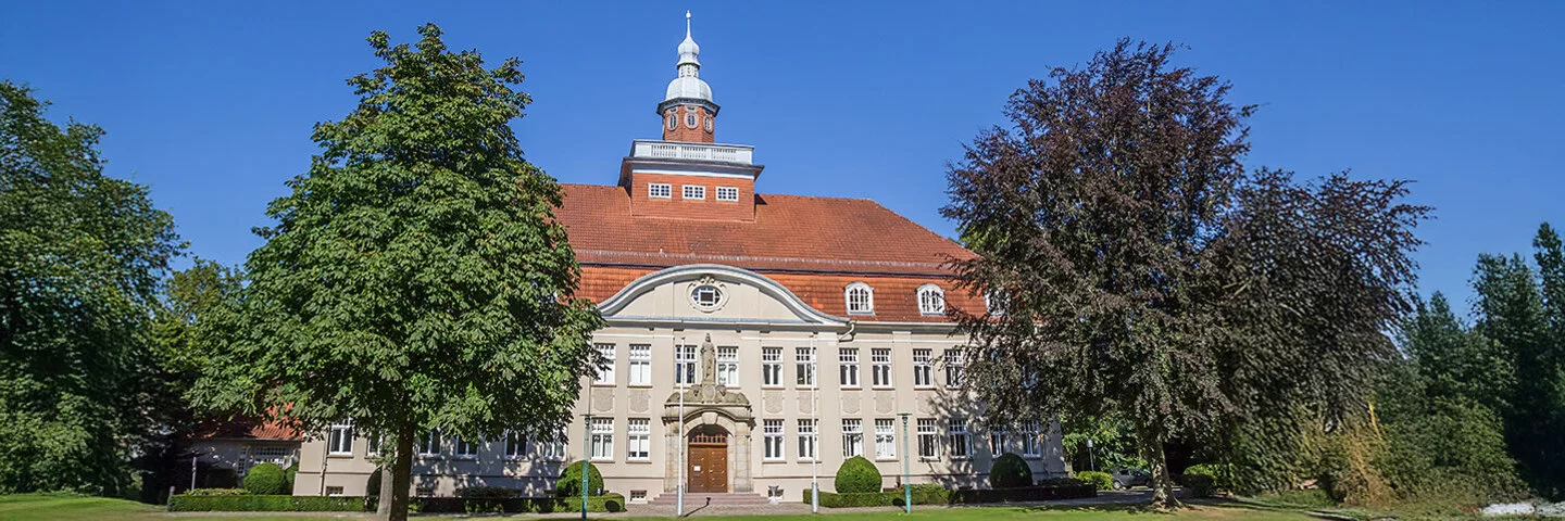 Amtsgericht im Stadtpark in Cloppenburg