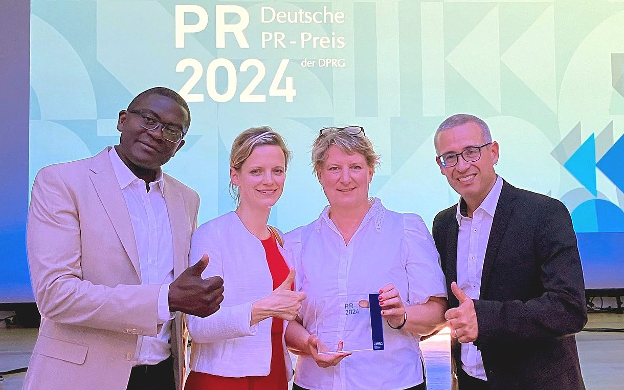 Gruppenfoto zum PR-Preis 2024