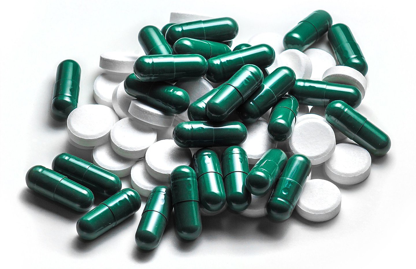 Symbolbild Nachhaltigkeit mit grünen Arzneimitteln