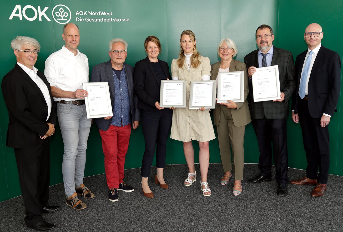 AOK Würdigt Fünf Ärztenetze Mit QuATRo-Qualitätssiegel In Schleswig ...